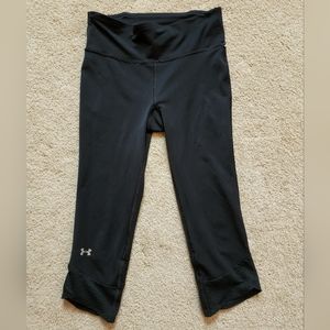 Under Armour HeatGear Tech Capri Joggers Gray Black Women's XS Lot of 2